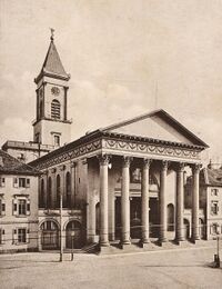 Die Evangelische Stadtkirche mit Blick von Nordwesten, vor 1914, Stadtarchiv Karlsruhe 8/PBS oXIVc 302.