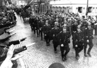 Umzug zum 90-Jährigen Jubiläum der Freiwilligen Feuerwehr Mühlburg 1938, Stadtarchiv Karlsruhe 8/Alben 174/40.